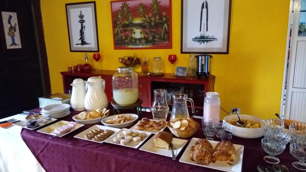 Las Curiosas Hotel Avia Terai Zewnętrze zdjęcie